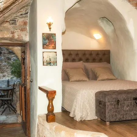 Casa Felicia, The Castle Mansion Experience Tatil Evi *